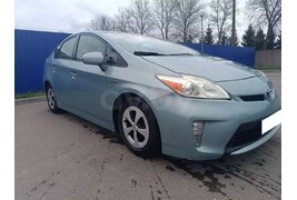 Купить Toyota Prius в Беларуси в кредит в автосалоне Автомечта -цены,характеристики, фото