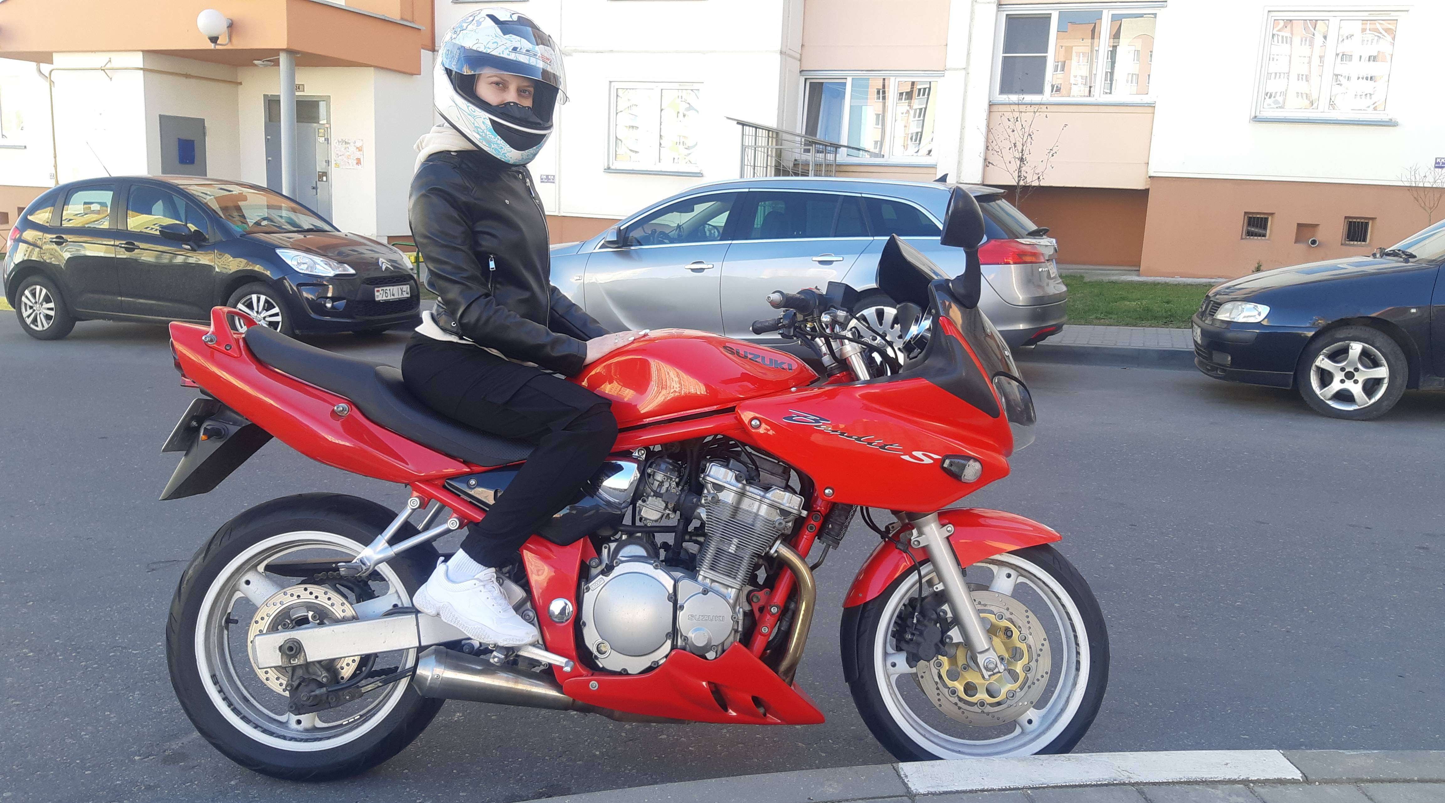Купить мотоцикл Suzuki в Беларуси в кредит - цены, характеристики, фото. 